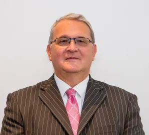 Andrew Perrett for website.jpg